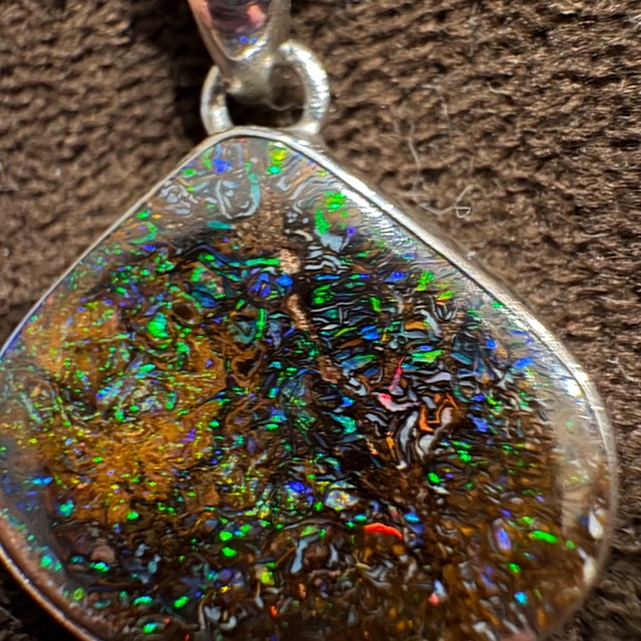 Brilliant Solid Australian Koroit Boulder Opal Pendant .925 Sterling Silver - Picture 3 of 6